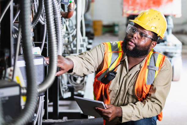 Best Local Electrician Companies  in Largo, FL